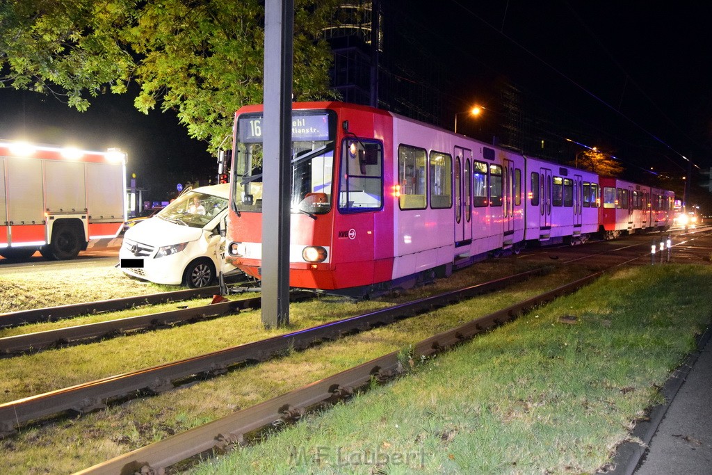 VU PKW Strab Koeln Niehl Amsterdamerstr Friedrich Karlstr P064.JPG - Miklos Laubert